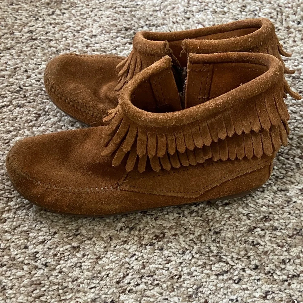 Kids Suede Fringe Minnetonka Moccasin